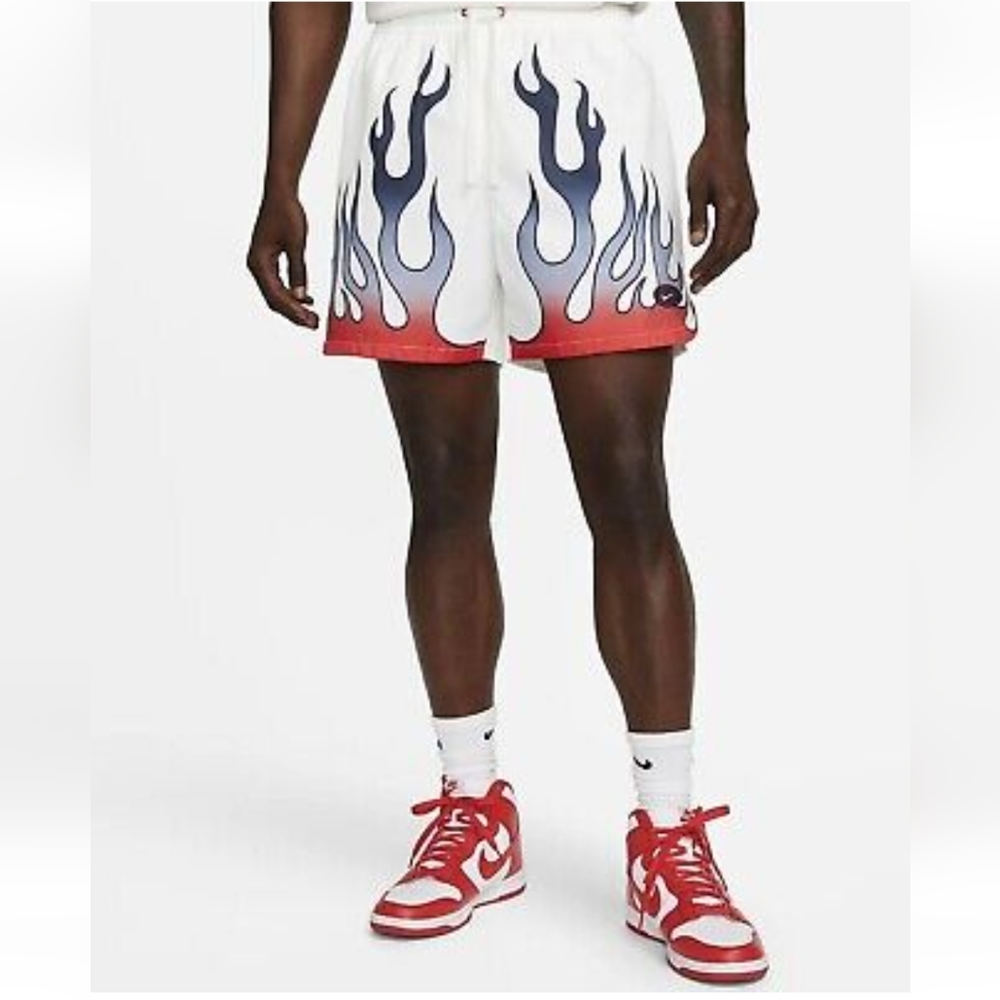 NWT Men's Nike Standard Fit Above Knee Length Shorts - Picture 9 of 13